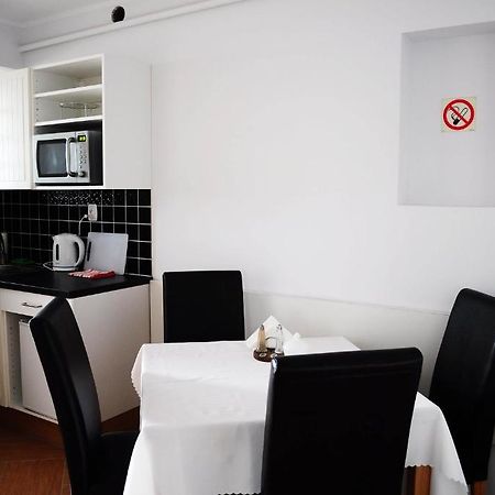 Agis Pokoje Goscinne Gdansk Ngoại thất bức ảnh